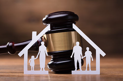 4 Reasons Why You Might Need a Family Lawyer - LRS Blog